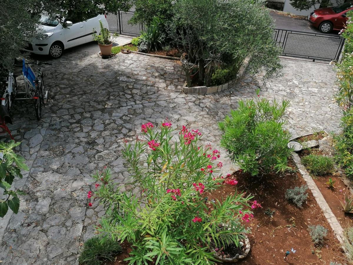 Apartman-Maja-Krk Krk Town Exterior foto