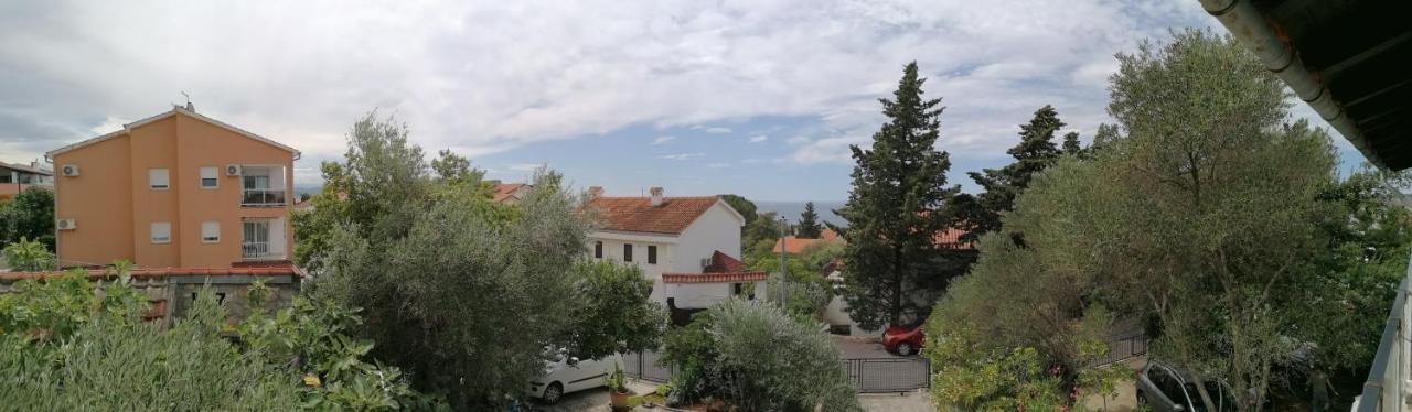 Apartman-Maja-Krk Krk Town Exterior foto